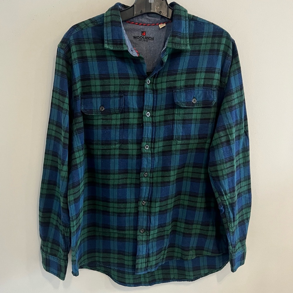 Woolrich Men’s Plaid Flannel Button Down Shirt. - Picture 10 of 10